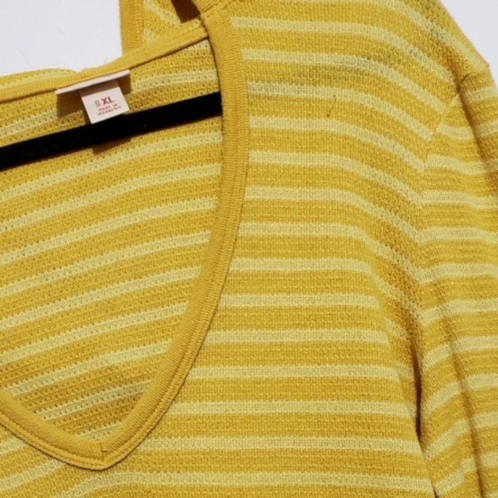 $5 mustered yellow striped long sleeve hoodie - Picture 5 of 5